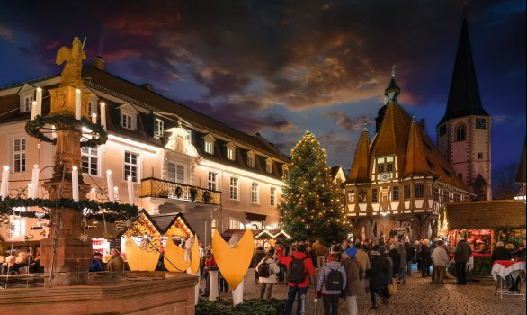 Weihnachtsmarkt Michelstadt im Odenwald © Comofoto - stock.adobe.com